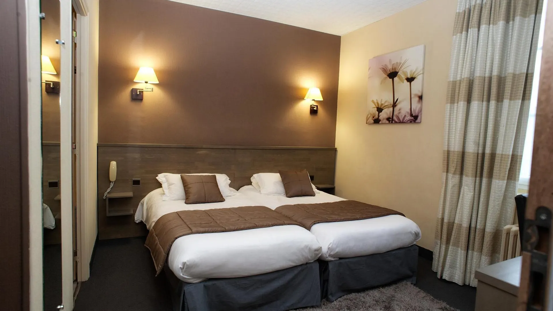 Brit Hotel Le Surcouf Saint-Malo 3*,  Francia