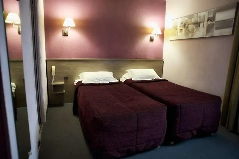 Brit Hotel Le Surcouf Saint-Malo Francia