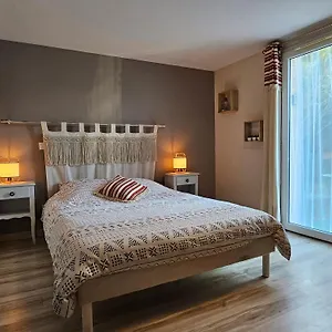 chambre-d-hotes-independante-dans-village-medieval.midi-pyreneeshotels.com/