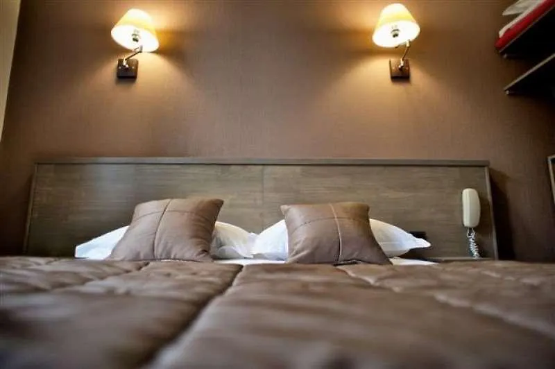 Brit Hotel Le Surcouf Saint-Malo 3*,  Frankrijk