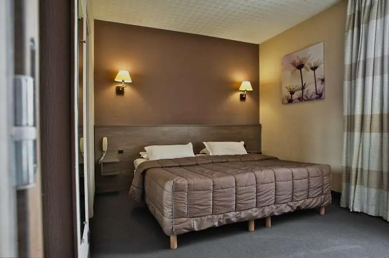 Brit Hotel Le Surcouf Saint-Malo 3*,