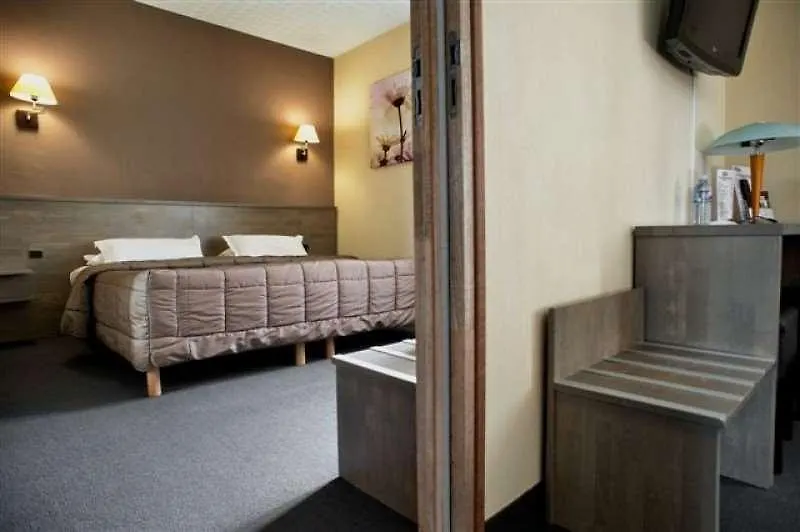 ***  Brit Hotel Le Surcouf Saint Malo Franciaország